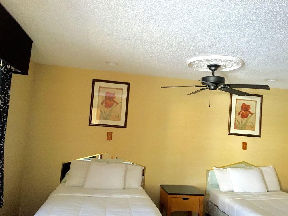 Deluxe Inn - Savannah Extérieur photo